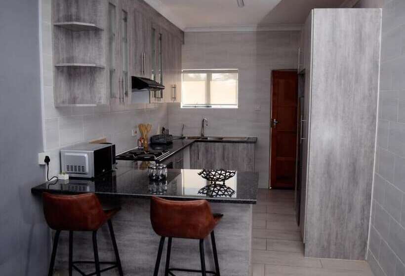 تختخواب و صبحانه Phakela Cottages