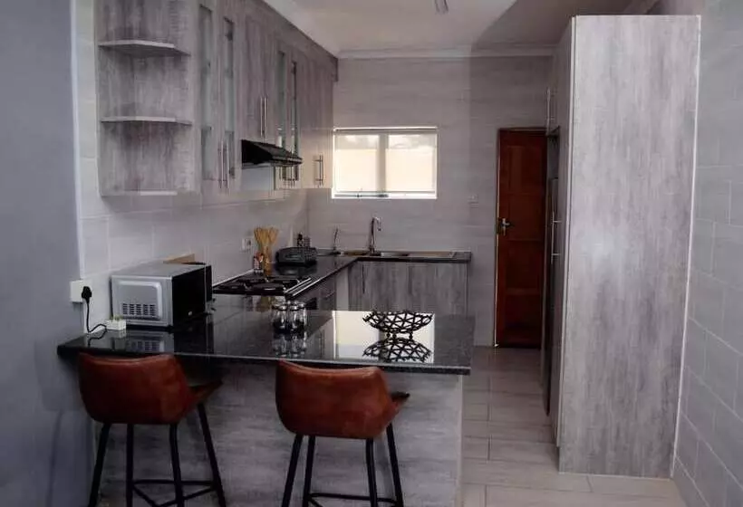 تختخواب و صبحانه Phakela Cottages