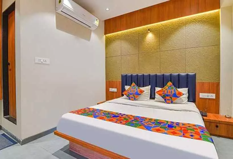 Fabhotel Udhna Inn