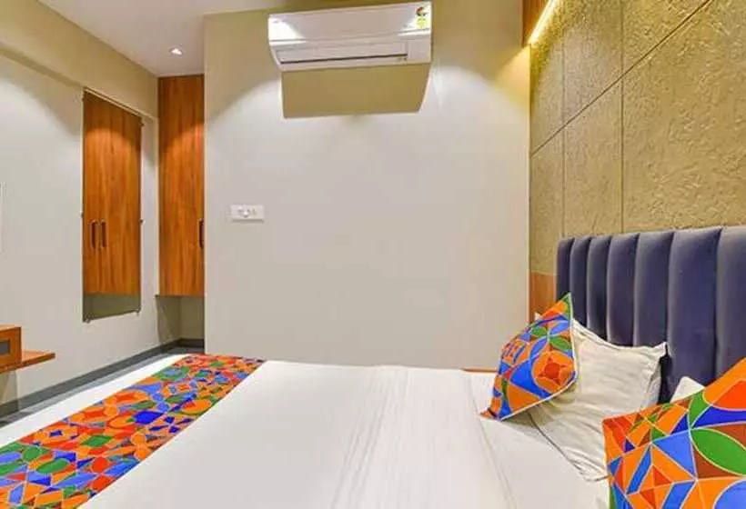 Fabhotel Udhna Inn