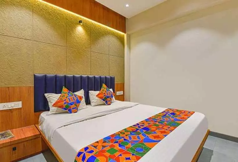 Fabhotel Udhna Inn