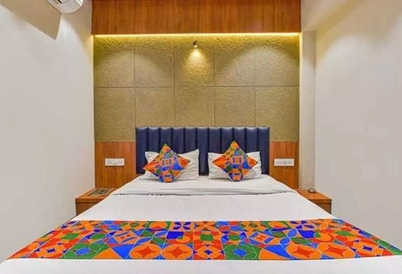 Fabhotel Udhna Inn