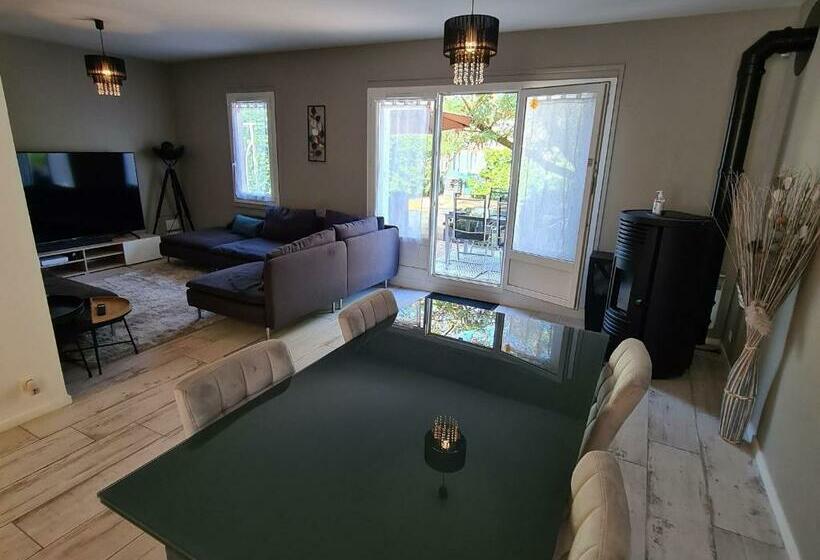 Gîte Tout Confort Avec Jacuzzi, Proche Loire Et Forêt D Orléans, Idéal Pour Séjours Nature Et Détent