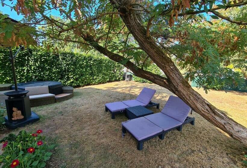 Gîte Tout Confort Avec Jacuzzi, Proche Loire Et Forêt D Orléans, Idéal Pour Séjours Nature Et Détent