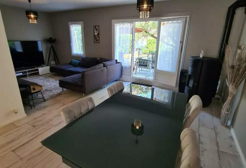 Gîte Tout Confort Avec Jacuzzi, Proche Loire Et Forêt D Orléans, Idéal Pour Séjours Nature Et Détent