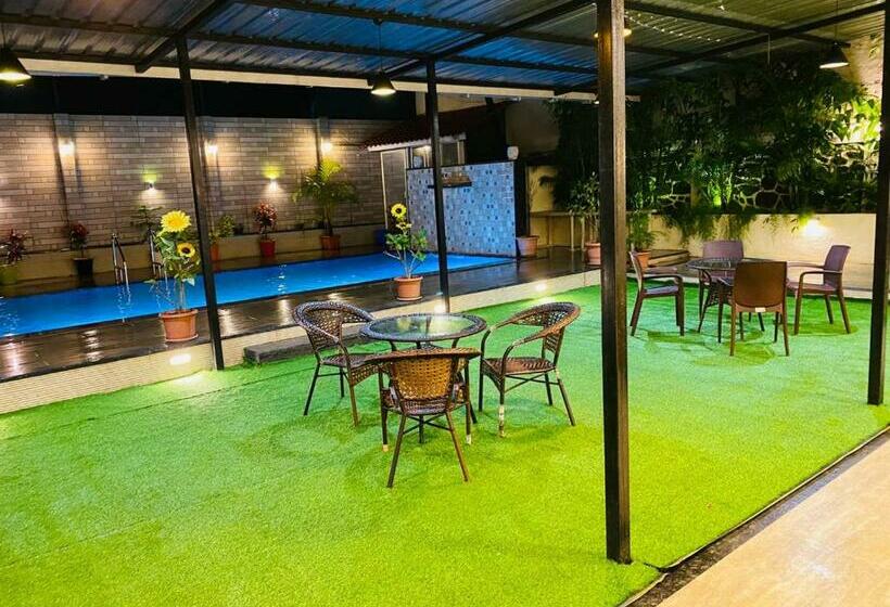 Heritage Villa 7bhk Lonavala