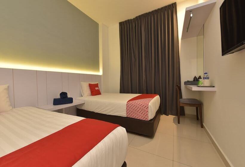 Hotel Capital O 90609 Gc