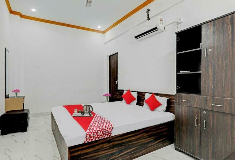 هتل Flagship 92837 Krishna Guest House
