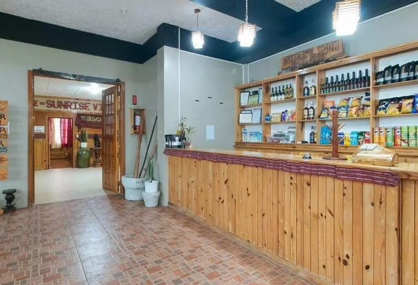 ホテル Reddoorz @ Sagada Sunrise View Homestay