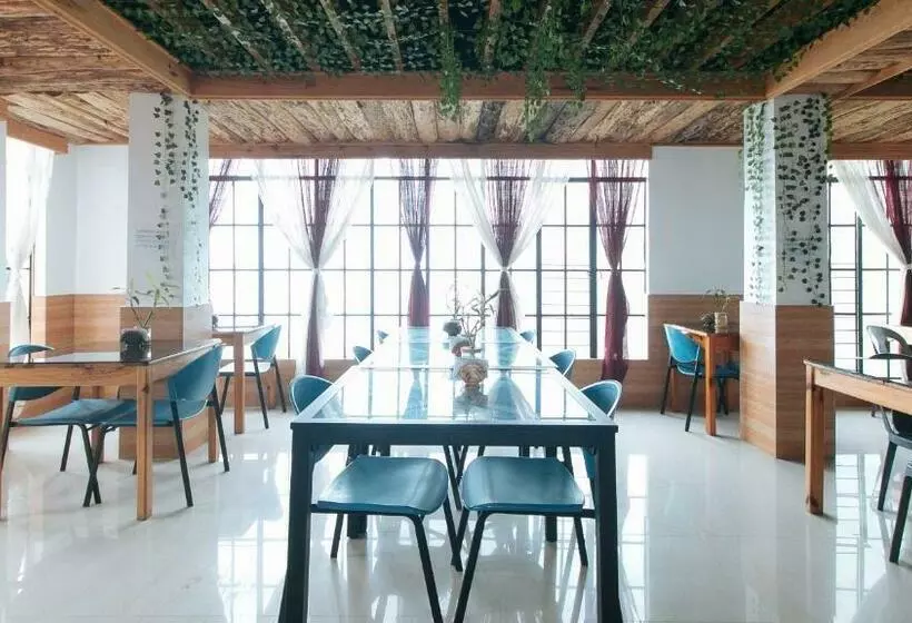 ホテル Reddoorz @ Sagada Sunrise View Homestay