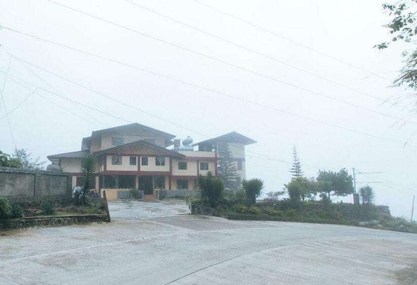 Hotel Reddoorz @ Sagada Sunrise View Homestay