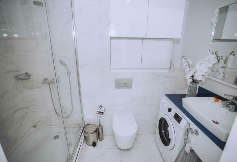 Luxury Sea View Aparthotel In Orbi City Batumi