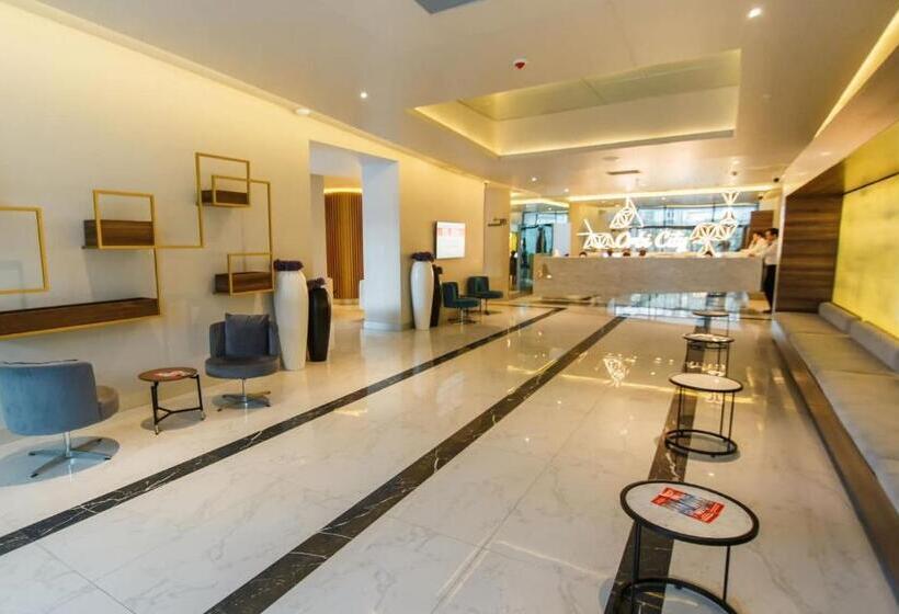 Luxury Sea View Aparthotel In Orbi City Batumi