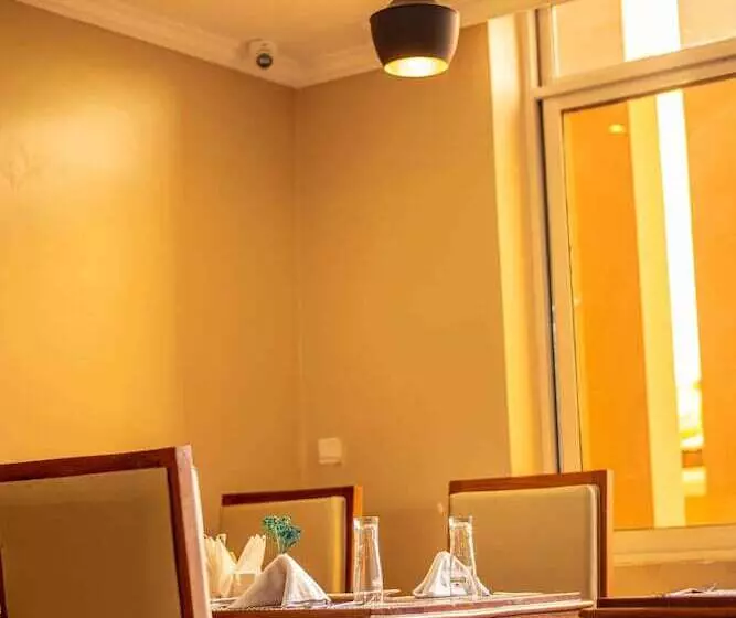 Spring Hills Hotel Dodoma