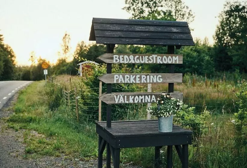 Aamiaismajoitus (B&B) Herrestad Bed & Guestroom