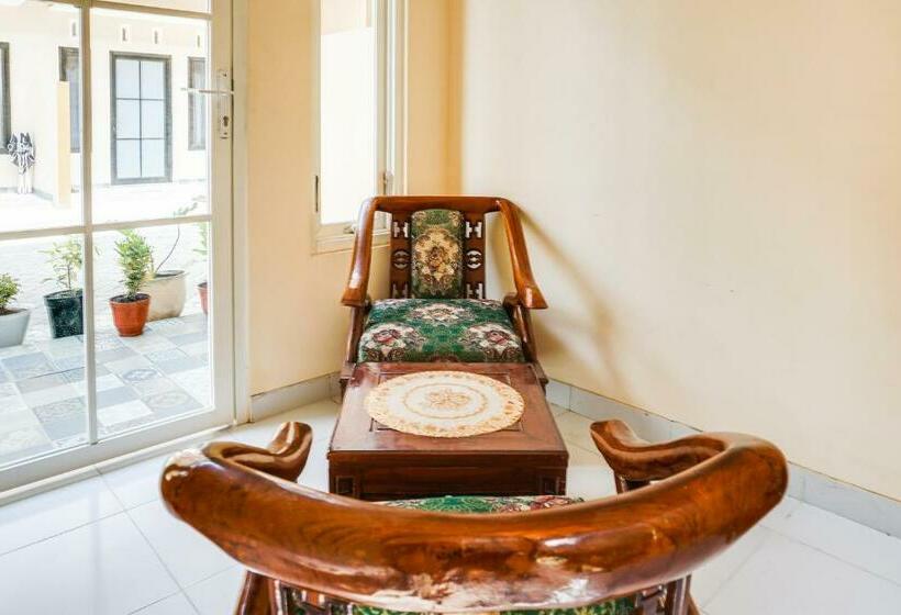 Hotel Oyo 91569 Omah Wijaya Kusuma Syariah