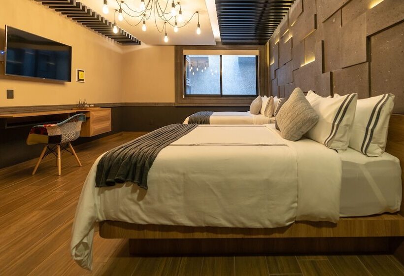 هتل Patio Santiago