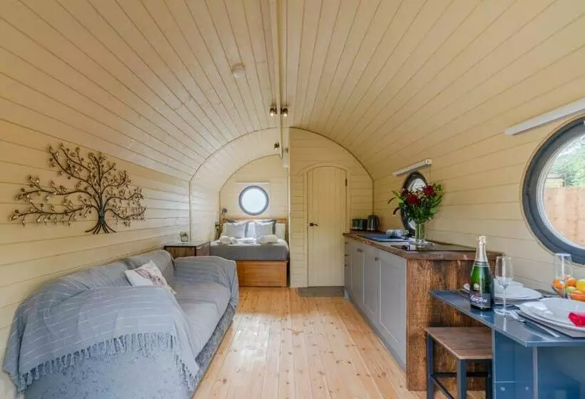 Laburnum Farm Estate