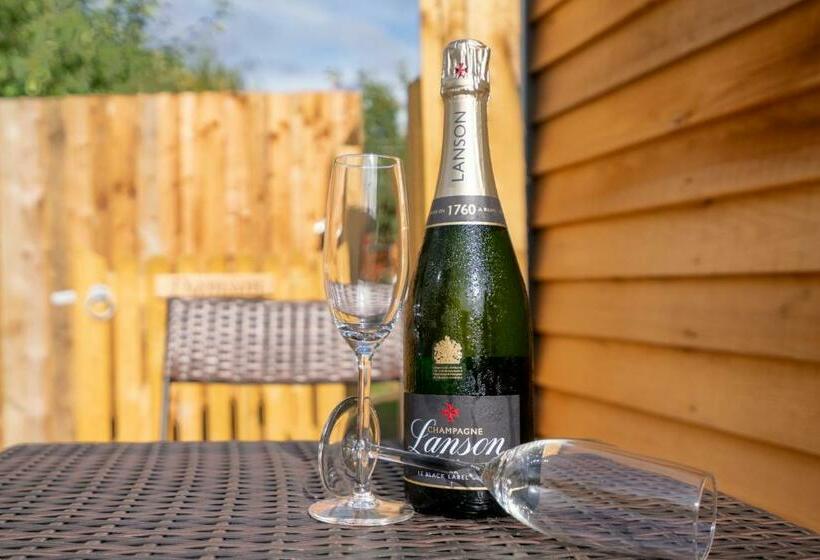 Laburnum Farm Estate