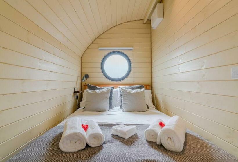 Laburnum Farm Estate