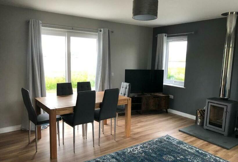 Loch Caroy Bay Cottage