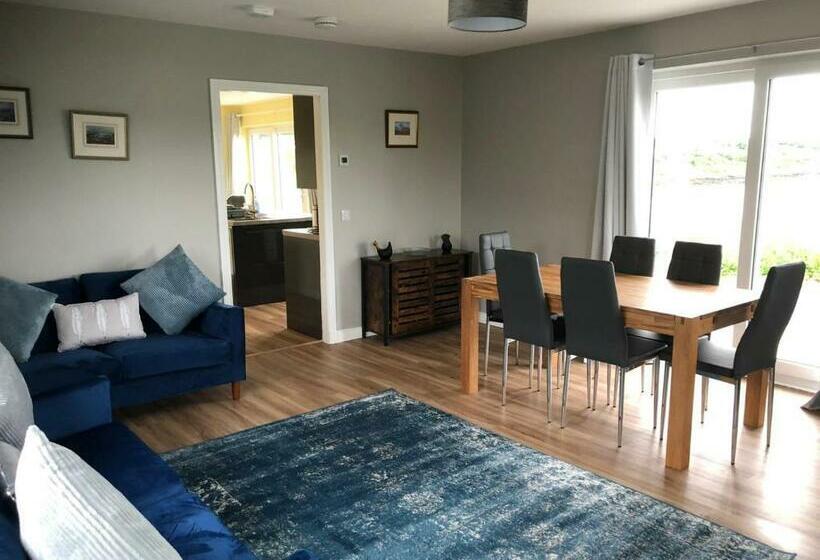 Loch Caroy Bay Cottage