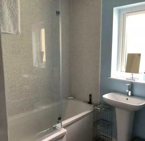 Loch Caroy Bay Cottage