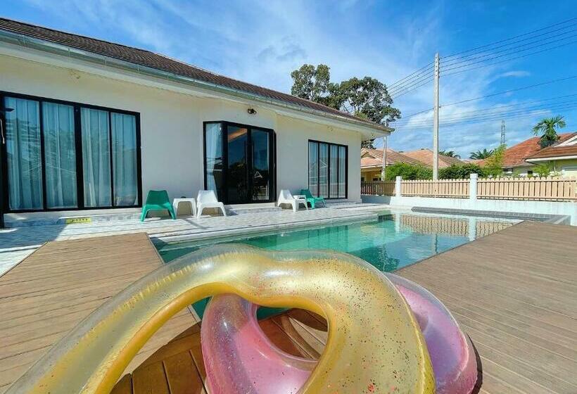 One Season Poolvilla