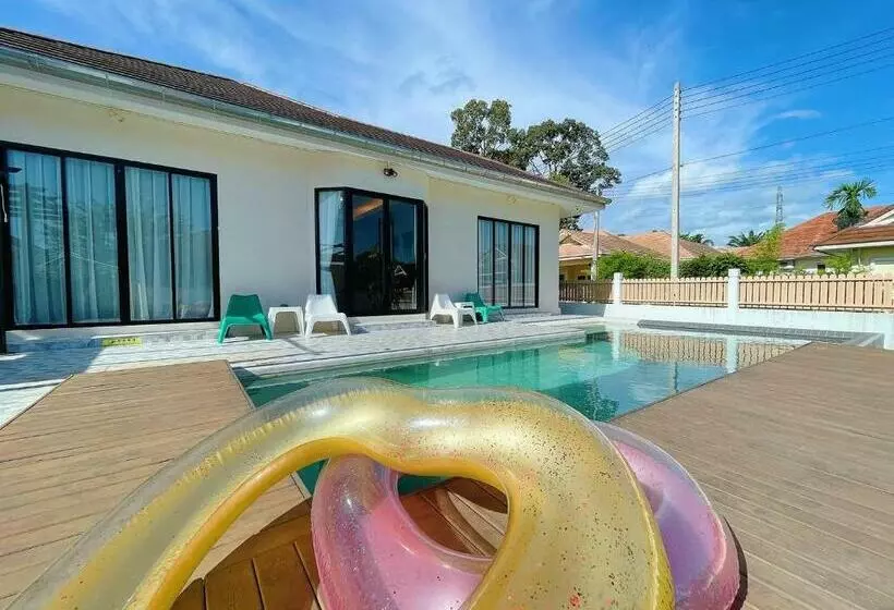 One Season Poolvilla