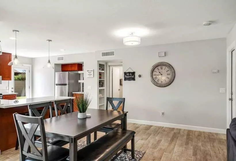 Amazing 3 Br W/pool, Minutes From Phx And Sports