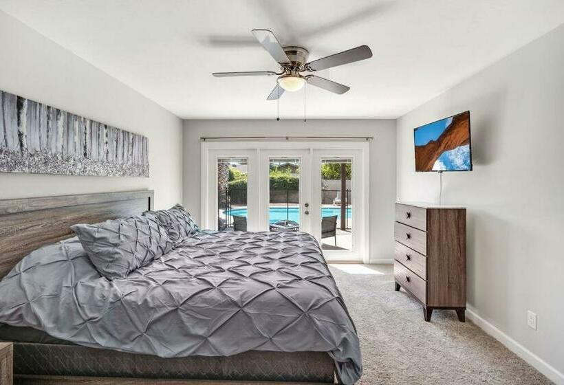 Amazing 3 Br W/pool, Minutes From Phx And Sports