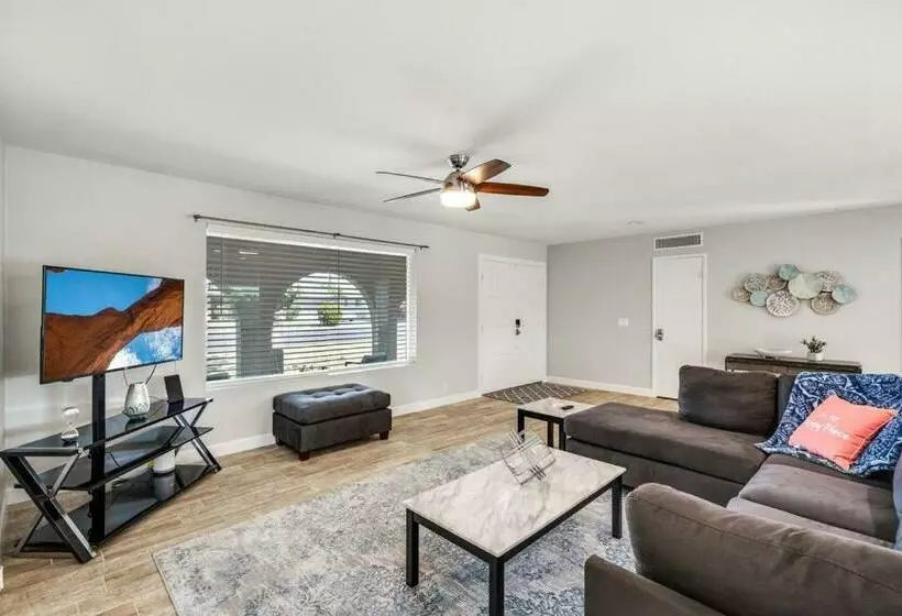 Amazing 3 Br W/pool, Minutes From Phx And Sports
