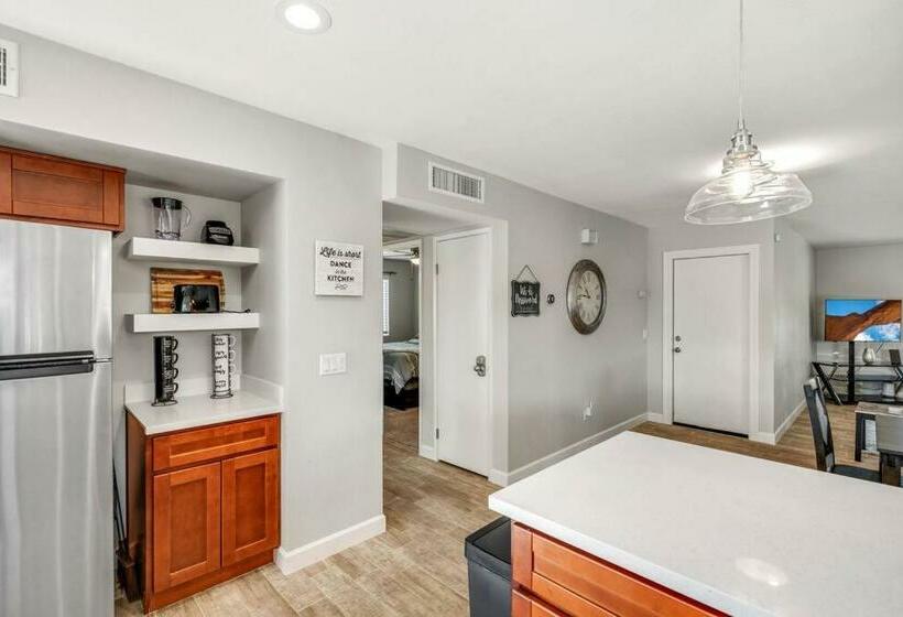 Amazing 3 Br W/pool, Minutes From Phx And Sports