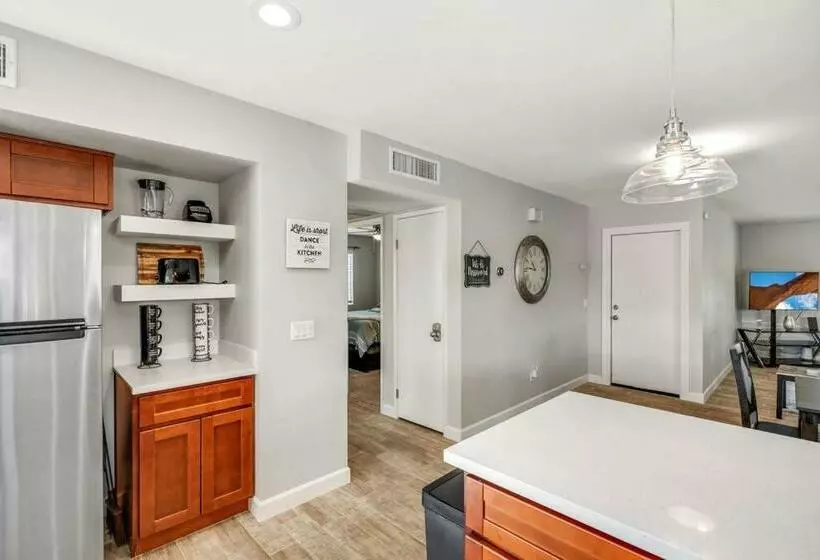 Amazing 3 Br W/pool, Minutes From Phx And Sports