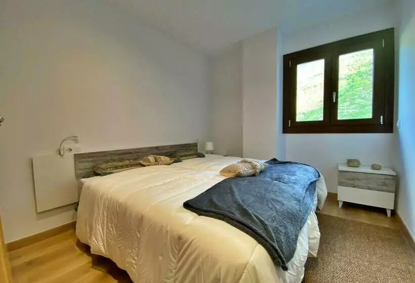 Apartamento En Encamp, Anyó 2. Hasta 6 Personas