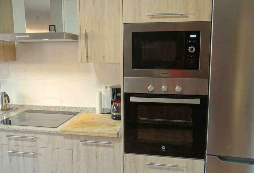 Cuberto Darriba Casa Restaurada En Canedo