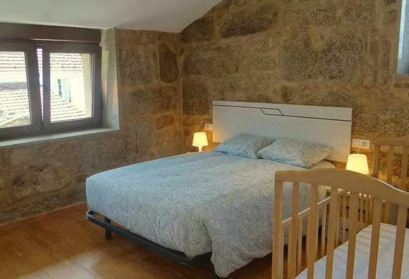 Cuberto Darriba Casa Restaurada En Canedo