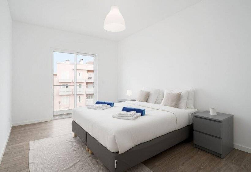 The Elegant Lagos Holiday Apartment By Ideal Homes