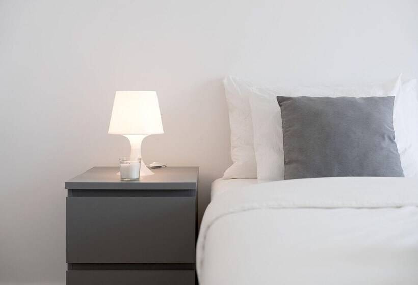 The Elegant Lagos Holiday Apartment By Ideal Homes