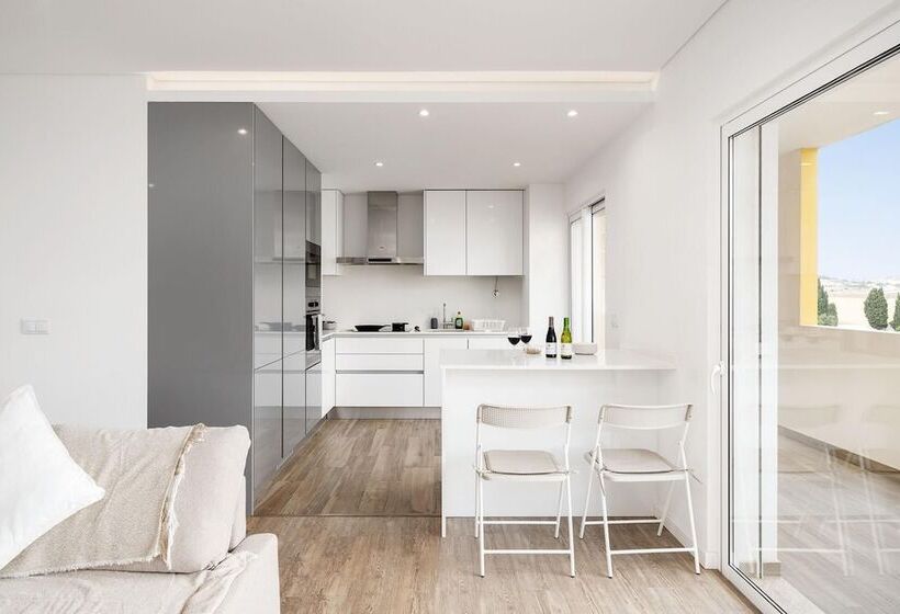 The Elegant Lagos Holiday Apartment By Ideal Homes