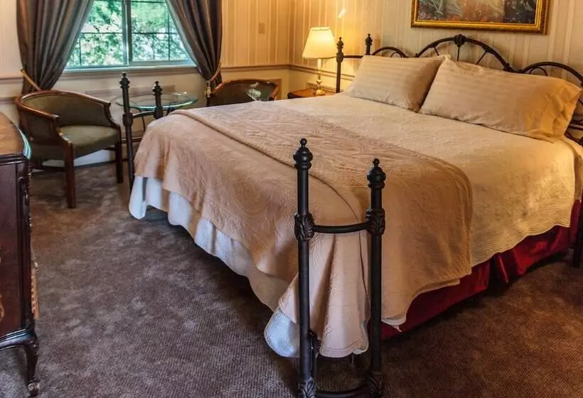 ベッドアンドブレックファースト Frisco Lodge