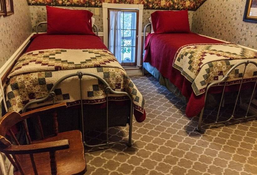 צימר Frisco Lodge