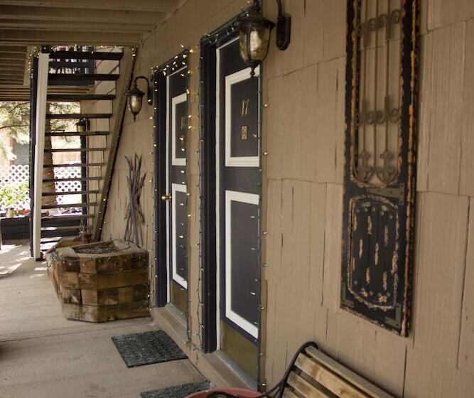 צימר Frisco Lodge