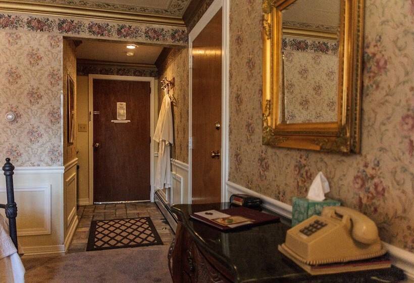 צימר Frisco Lodge