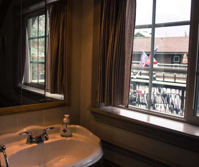 צימר Frisco Lodge