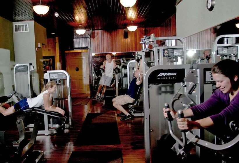 Castle Hill Resort And Spa