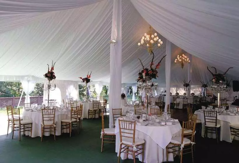 Castle Hill Resort And Spa