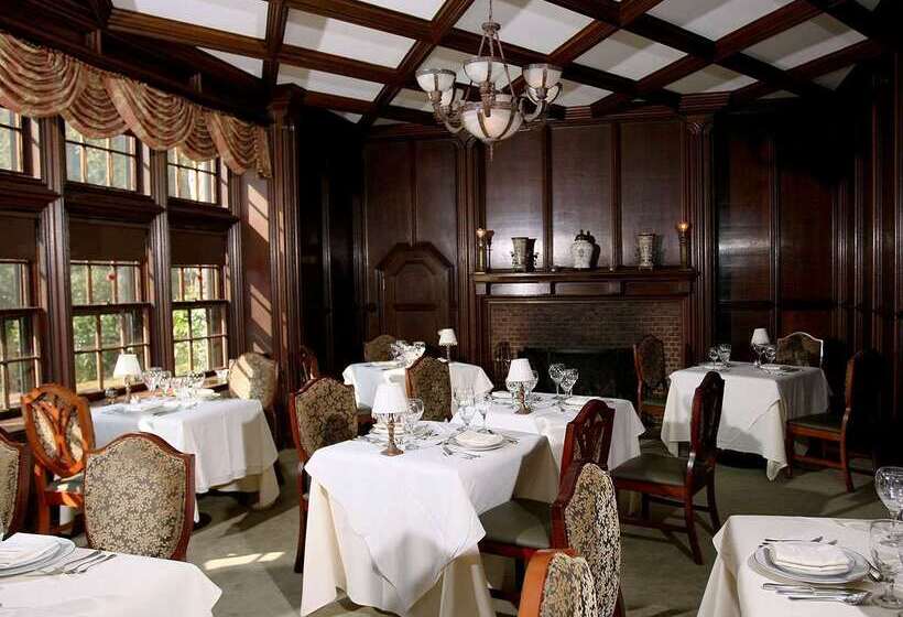 Castle Hill Resort And Spa