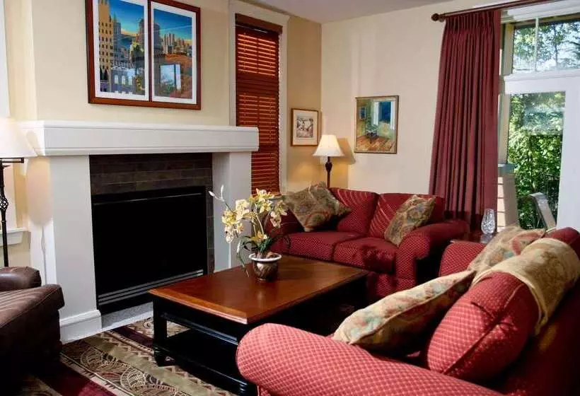 Castle Hill Resort And Spa