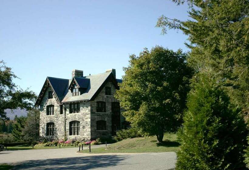 Castle Hill Resort And Spa